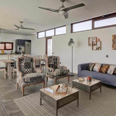 Villa Ponzos Chalet Independiente Y Privado Triquivijate ภายนอก รูปภาพ