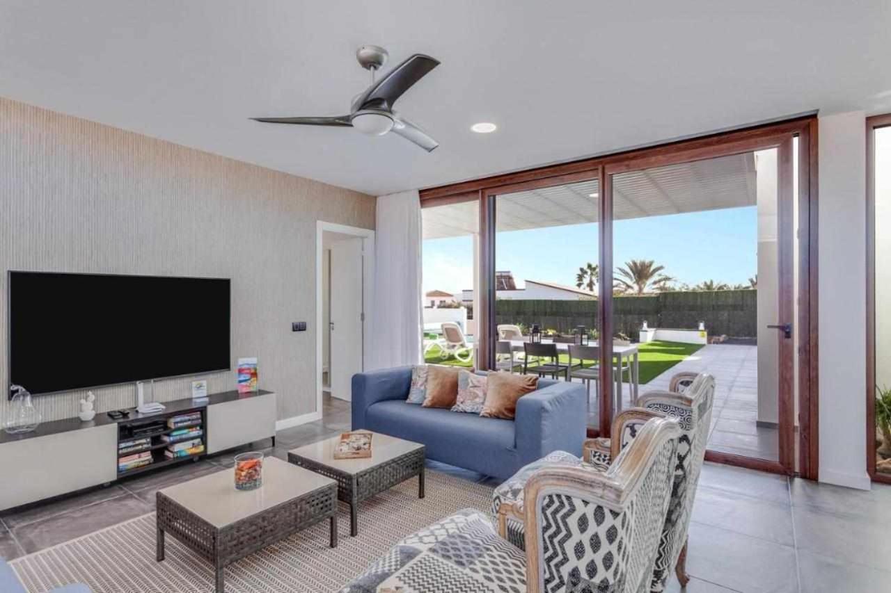 Villa Ponzos Chalet Independiente Y Privado Triquivijate ภายนอก รูปภาพ