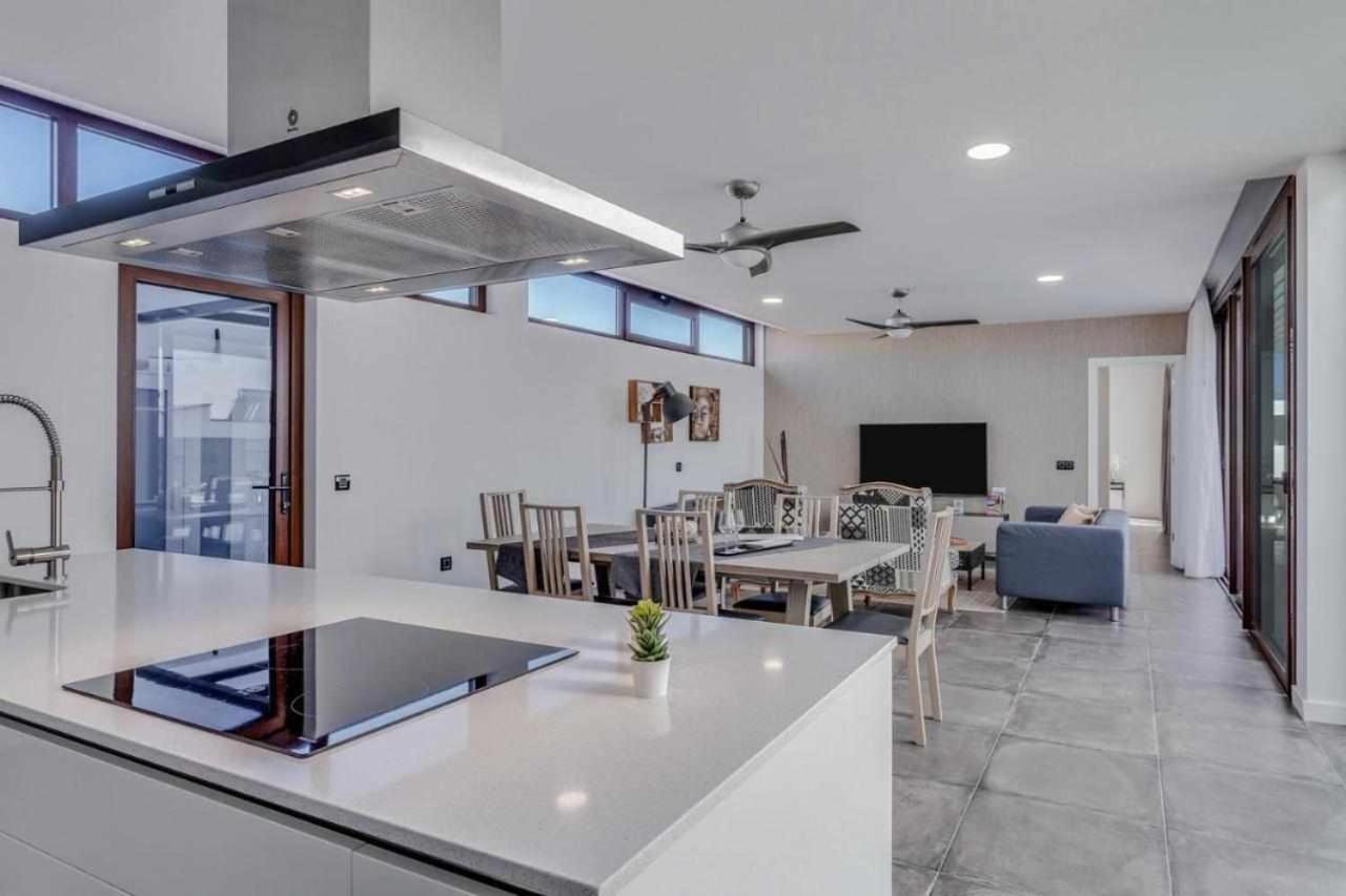 Villa Ponzos Chalet Independiente Y Privado Triquivijate ภายนอก รูปภาพ