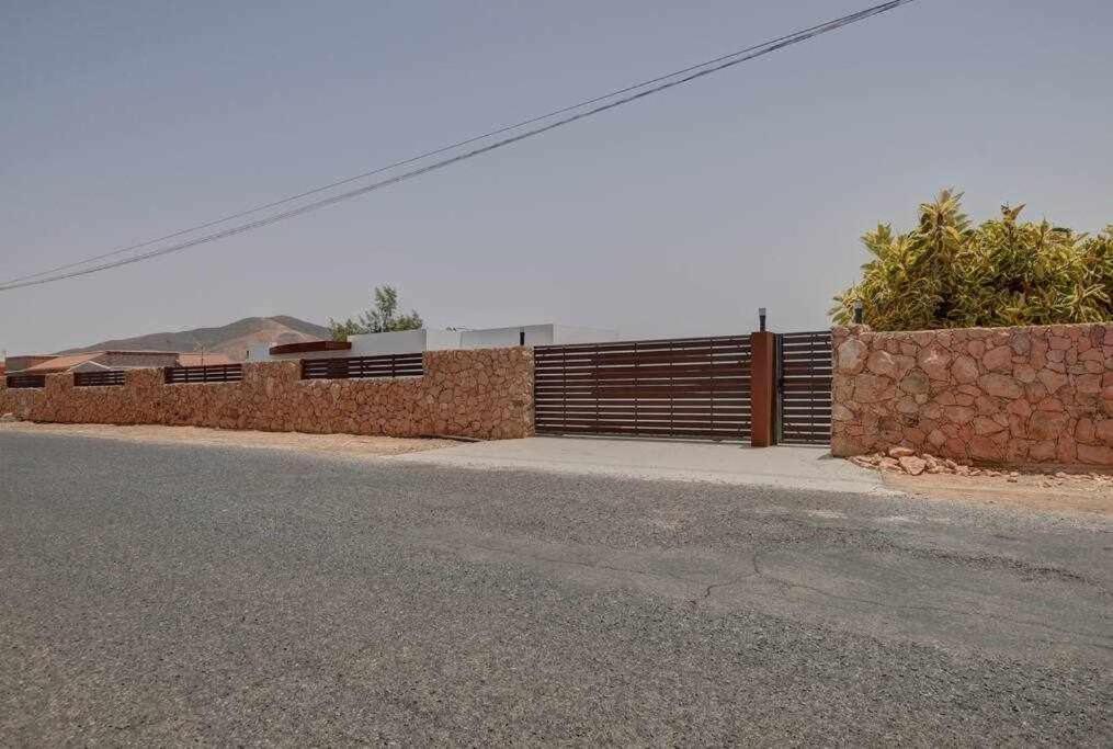 Villa Ponzos Chalet Independiente Y Privado Triquivijate ภายนอก รูปภาพ