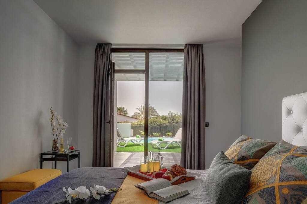 Villa Ponzos Chalet Independiente Y Privado Triquivijate ภายนอก รูปภาพ